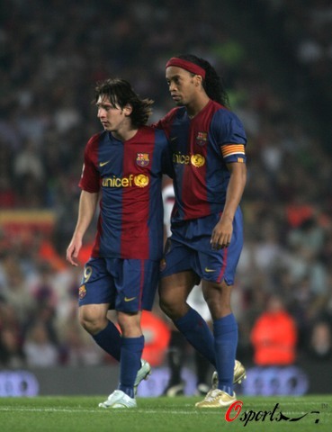 翼侧射手沿 翼侧射手沿